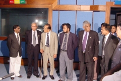 At the inauguration of the Digital Studio of the Advance Digital Multi Media Centre of the UCSC established with JICA assistance. In the two pictures, Mr. S. T. Nandasara (Coordinator ADMTC), Prof. Tilak Hettiarachchi (Vice Chancellor), Deshamanya Dr. P. R.Anthonis (Chancellor), Prof. Lakshman Ratnayake (Vice Chairman, UGC), Prof. V.K.Samaranayake (Director, UCSC) and Hon Kabir Hashim (Minister of Higher Education) and H.E.Seichiro Otsuka (Ambassador for Japan in Sri Lanka)