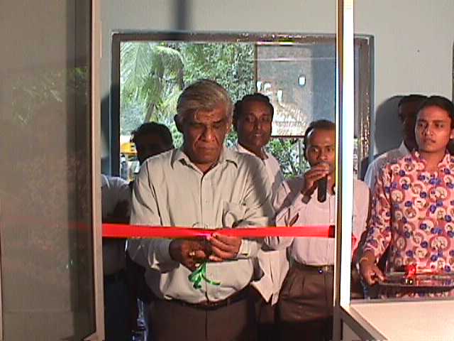 The opening of the first Telecentre in Sri Lanka at Kahawatte Sarvodaya Centre. Prof. Samaranayake inaugurating the Telecentre