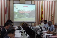 Prof. Samaranayake makes a presentation to the Parliamentary delegation.